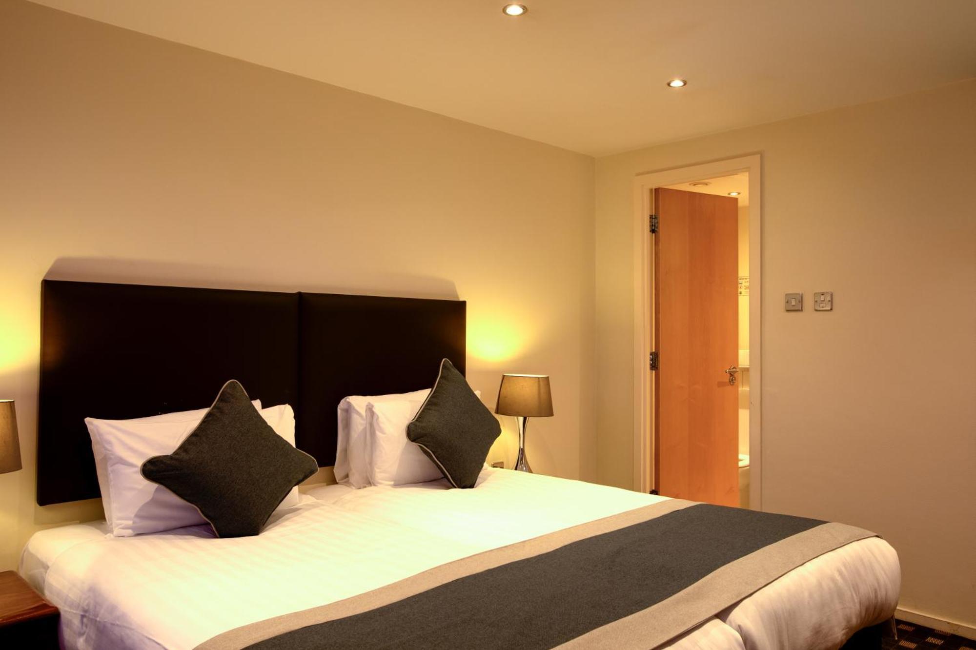 Grand Plaza Serviced Apartments London Exterior photo